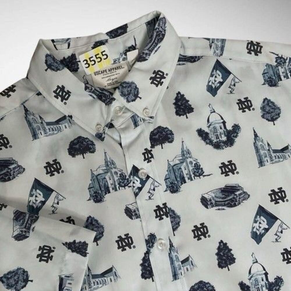 NWT Uscape Apparel Notre Dame Fighting Irish Button Up Shirt Men Size L